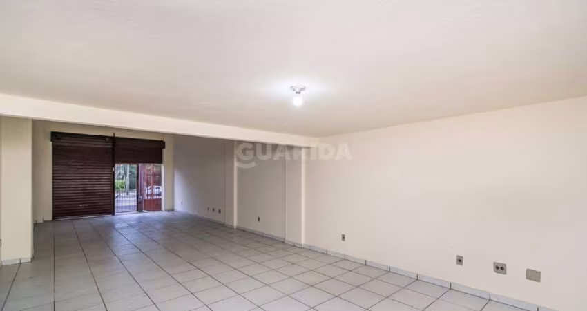 Loja comercial com mezanino e 100m² no bairro Partenon