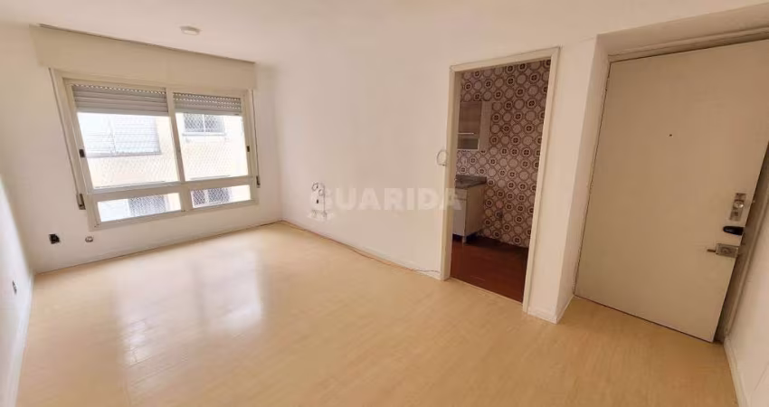 Apartamento estilo JK no bairro Centro Histórico