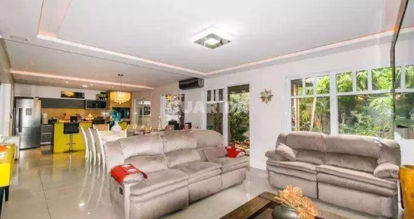 Casa dupla (unificada) em condomínio, no Bairro Central Park