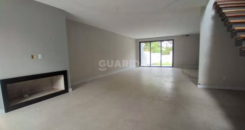 Casa residencial com 3 dormitórios, sendo os 3 suítes, no bairro Ipanema
