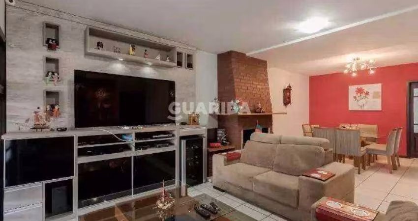 Casa residencial de 3 dormitórios, sendo 1 suíte e 3 vagas no bairro São Geraldo!