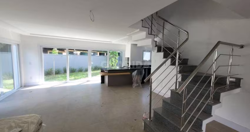 Casa em condomínio no bairro Ipanema.