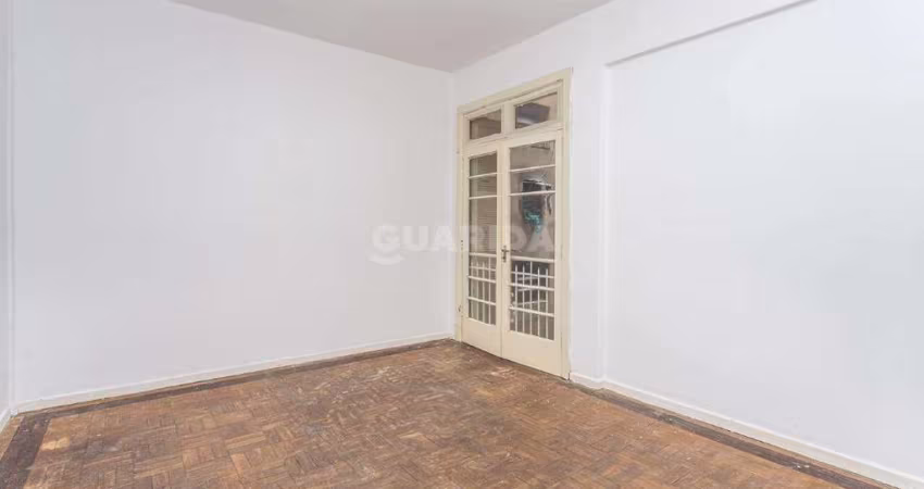 Apartamento de 02 dormitórios no bairro Centro Histórico.