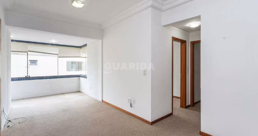 Apartamento com 2 dormitórios e 2 vagas de garagem, no bairro Petrópolis
