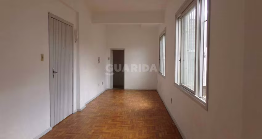 Apartamento no estilo JK térreo no bairro Partenon.