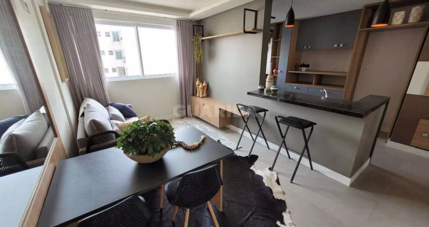 Apartamento com 1 dormitório, mobiliado, e 1 vaga de garagem no bairro Partenon