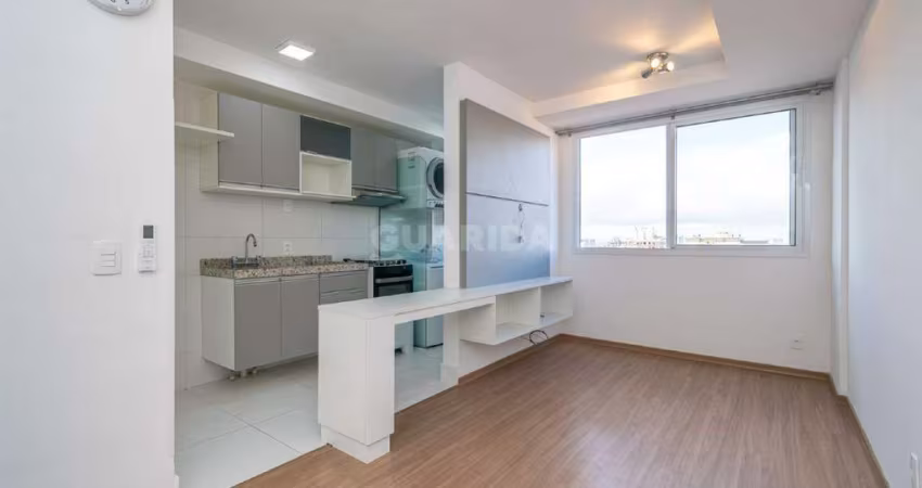 Apartamento novo semi mobiliado de 2 dormitórios, sendo 1 suíte, no bairro Passo da Areia.