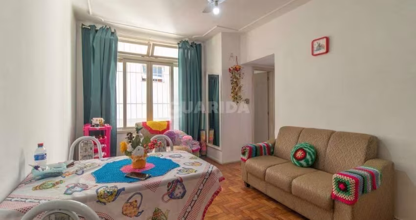 Apartamento mobiliado de 2 dormitórios no bairro Menino Deus
