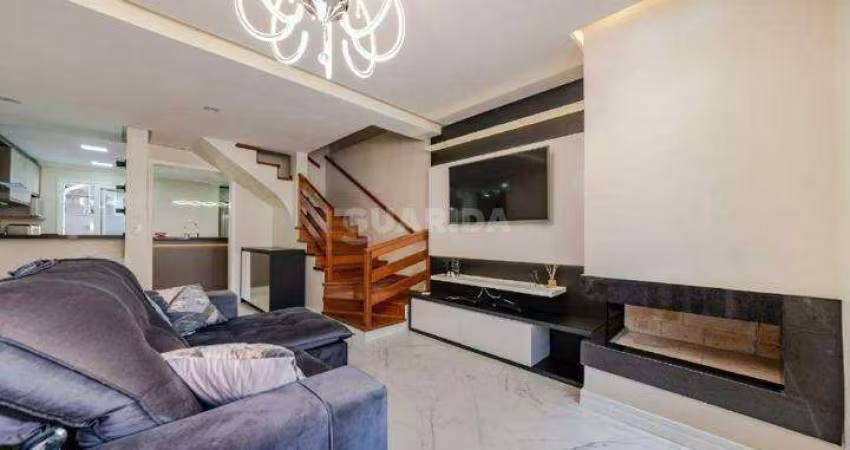 Casa em condomínio mobiliada com 3 dormitórios, sendo 1 suíte, e 2 vagas de garagem no bairro Ecoville