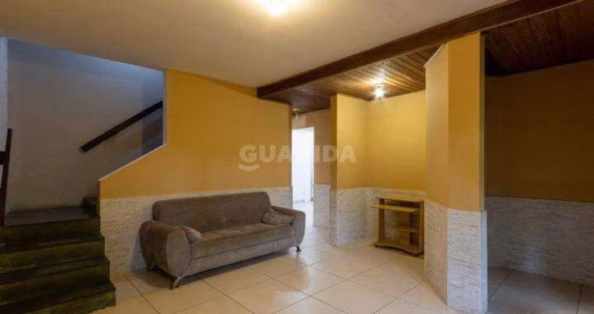 Casa residencial semi mobiliada de 3 dormitórios no bairro Tristeza!
