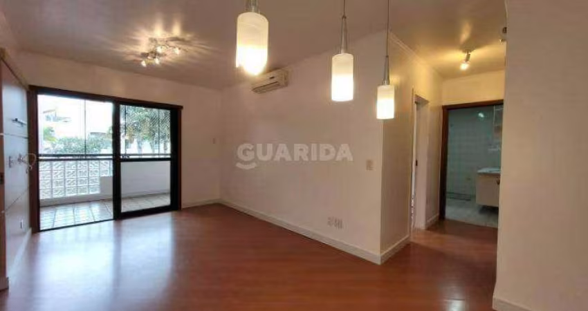 Apartamento com 2 dormitórios, sendo 1 suíte, e 1 vaga de garagem no bairro Alto Petrópolis