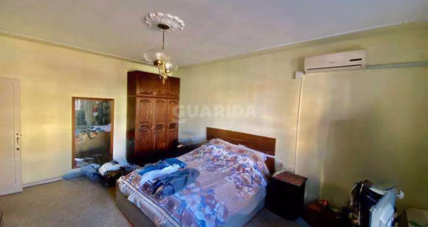 Apartamento mobiliado de 3 dormitórios para alugar no bairro Petrópolis.
