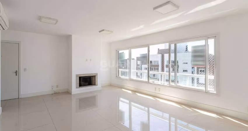 Apartamento 3 dormitórios sendo ambos suite, com 128m² , no bairro Menino Deus , com DUAS VAGAS COBERTAS!