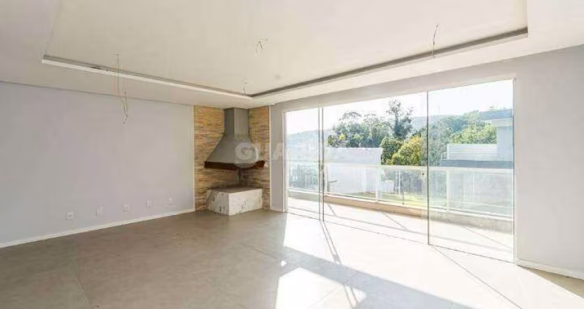 Casa em Condomínio com 3 dormitórios, sendo 1 suíte, e 2 vagas de garagem no bairro Vila Nova