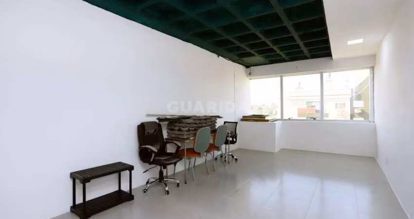 Conjunto comercial no bairro Chácara das Pedras.