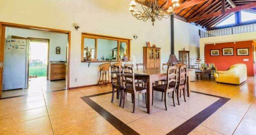 Casa em condomínio com 5 dormitórios no Bairro Vila Nova