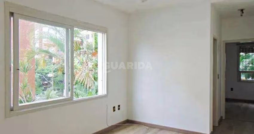Apartamento com 1 dormitório e 1 vaga de garagem no bairro Bela Vista