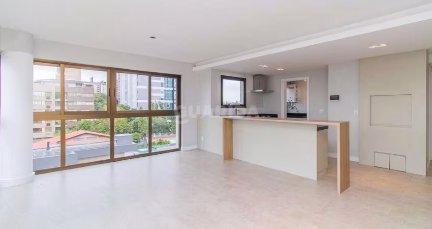 Apartamento semimobiliado com 2 suítes e 2 vagas de garagem, no bairro Jardim Europa - Porto Alegre/RS