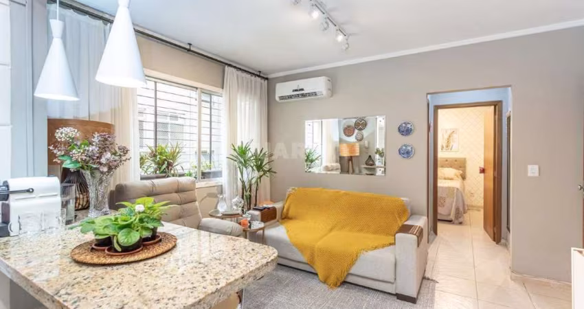 Apartamento mobiliado com 1 dormitório, 1 vaga de garagem no bairro Bela Vista - Porto Alegre/RS
