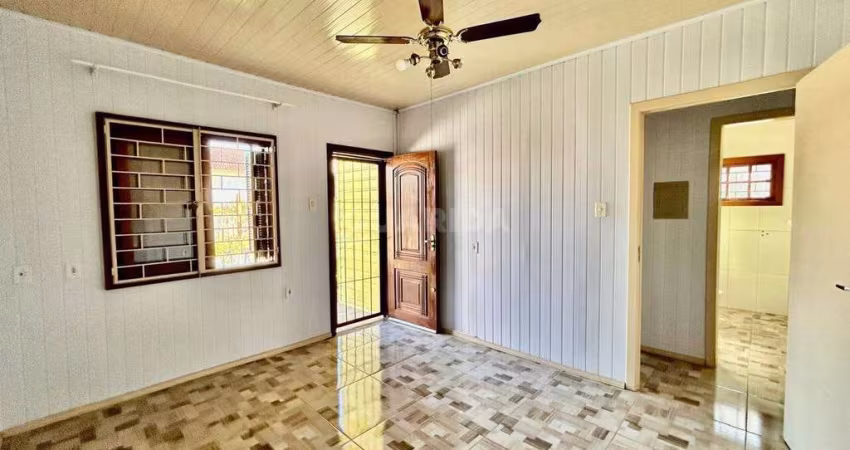 Casa Residencial com 3 dormitórios, sendo 1 suíte, para alugar no bairro Vila Nova