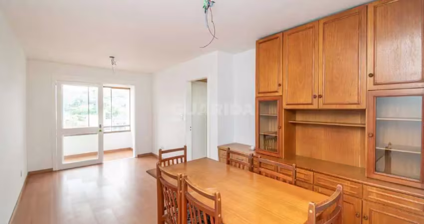 Apartamento semimobiliado com 2 dormitórios e 1 vaga de garagem no bairro partenon - porto alegre/rs
