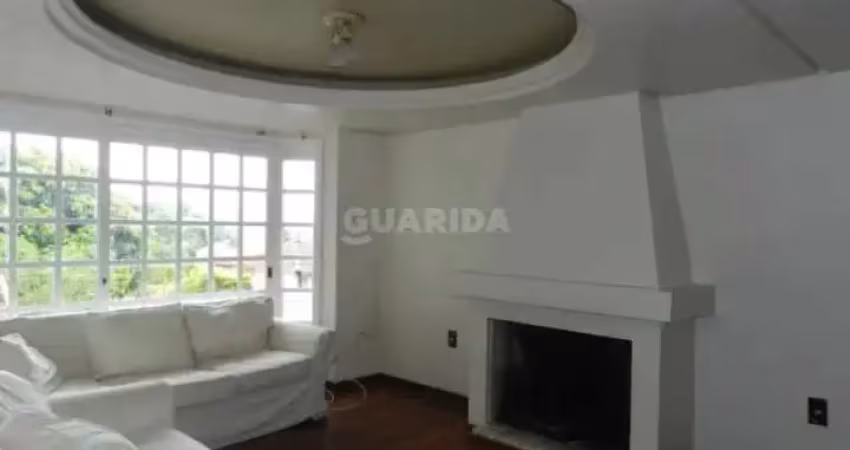 Casa residencial/sobrado para aluguel, 4 quartos, 2 suítes, 4 vagas de garagem, no bairro de ipanema - porto alegre/rs