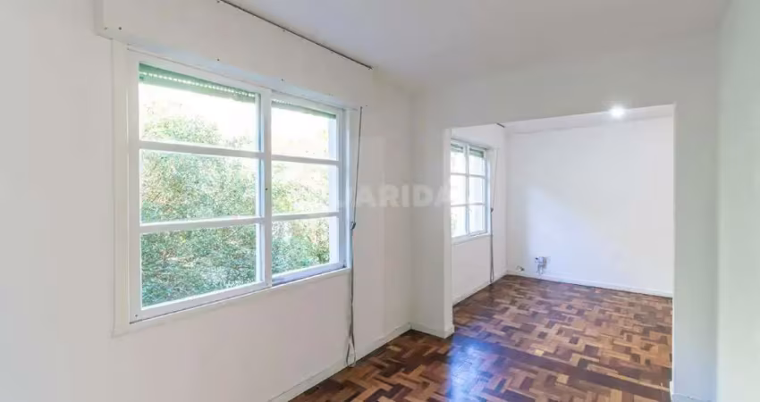 Apartamento de 2 dormitórios para alugar no bairro cristal.