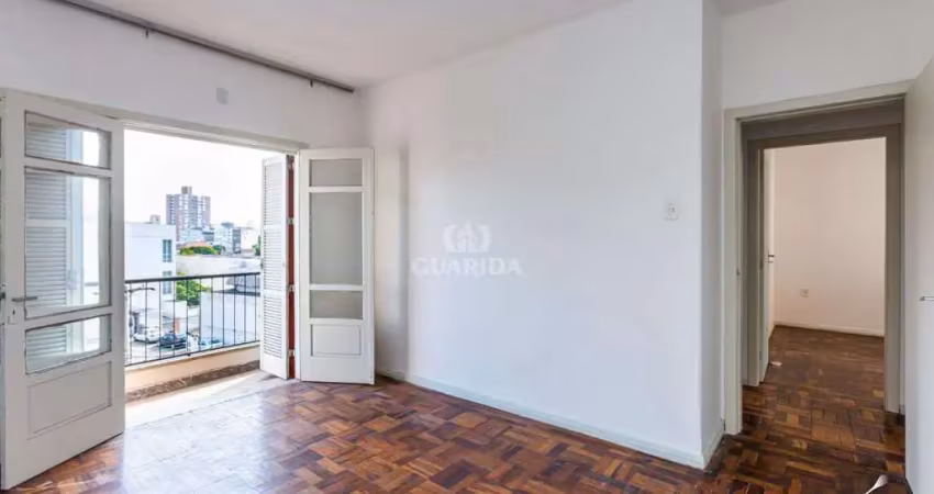 Apartamento de 3 dormitórios no bairro menino deus.