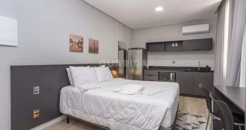 Apartamento estilo studio totalmente mobiliado no bairro centro histórico, andar alto.