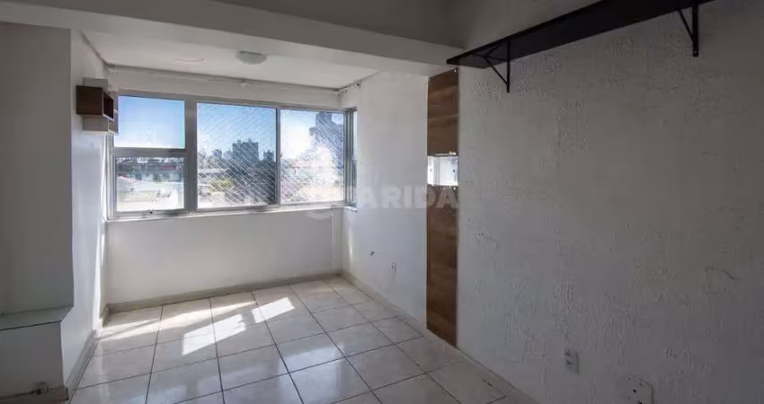 Apartamento no estilo cobertura de 3 dormitórios no bairro azenha.