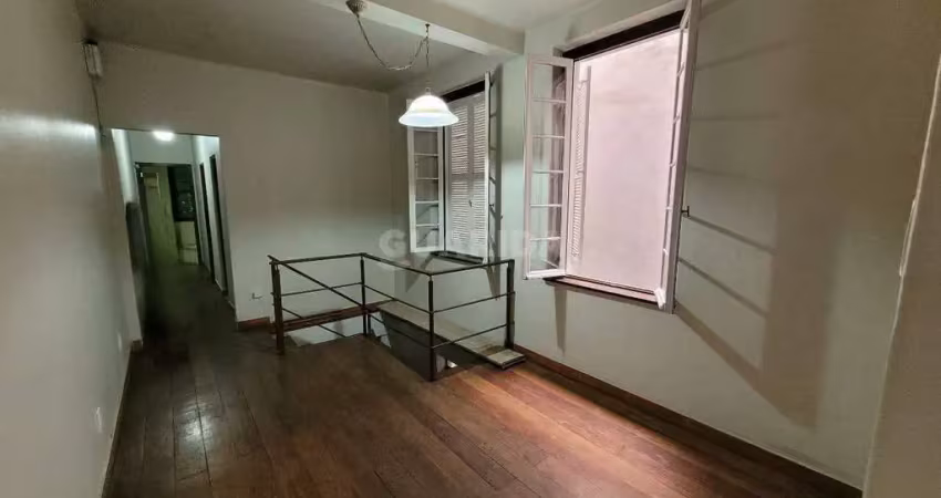 Apartamento/casa de 3 dormitórios no bairro moinhos de vento.
