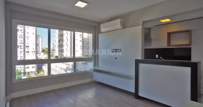Apartamento semimobiliado de 1 dormitório no bairro boa vista.