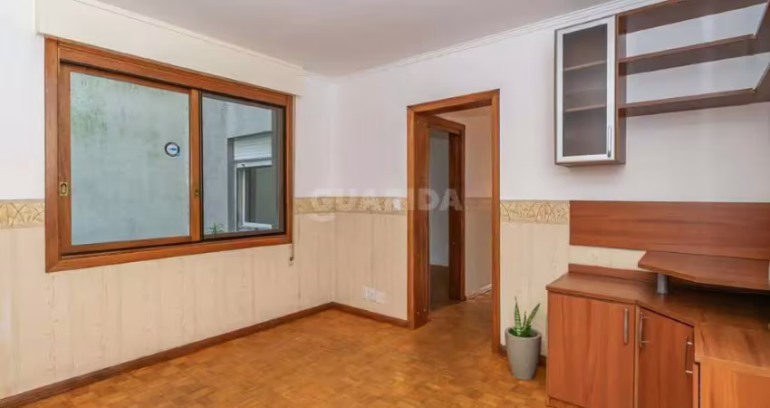 Apartamento de 3 dormitórios, sendo 1 suíte, no bairro centro histórico.