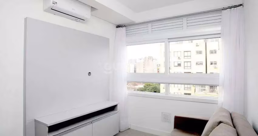 Apartamento mobiliado com 1 dormitório para alugar no bairro cidade baixa.