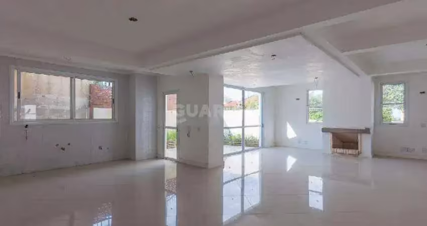 Casa em condomínio no bairro ipanema, com terraço com vista para o guaíba
