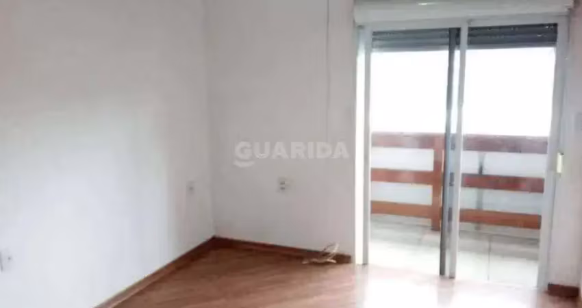 Casa residencial com 2 domitórios, no bairro cristal