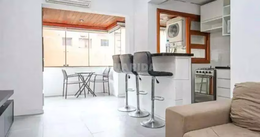 Apartamento com 02 dormitórios e 1 vaga de garagem no bairro auxiliadora!