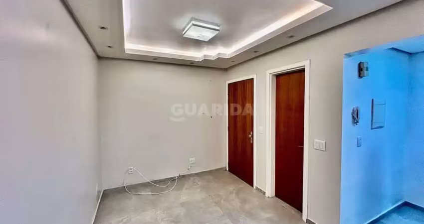 Apartamento com 2 dormitórios para alugar no bairro cidade baixa.