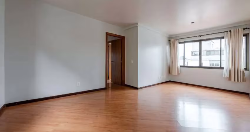 Apartamento de 3 dormitórios, sendo 1 suíte, no bairro petrópolis.