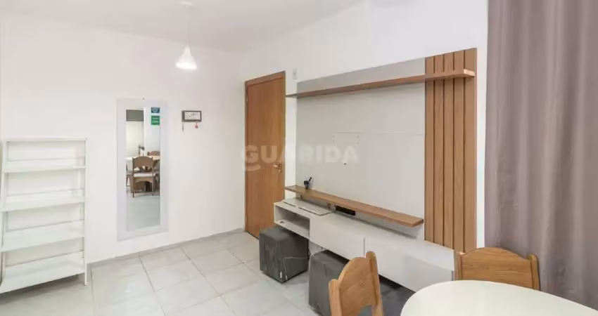 Apartamento com 2 quartos para alugar na Avenida Família Gonçalves Carneiro, Cavalhada, Porto Alegre