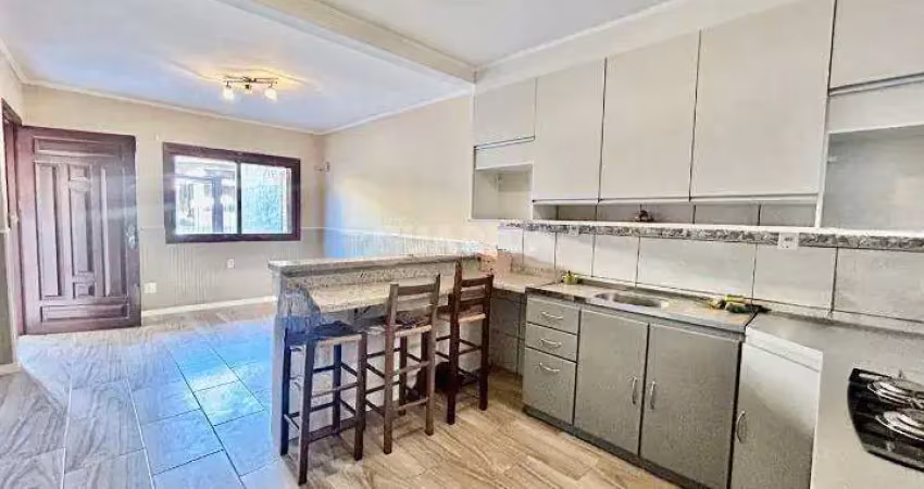 Casa em condominio fechado com 2 dormitórios para alugar no bairro guaruja.