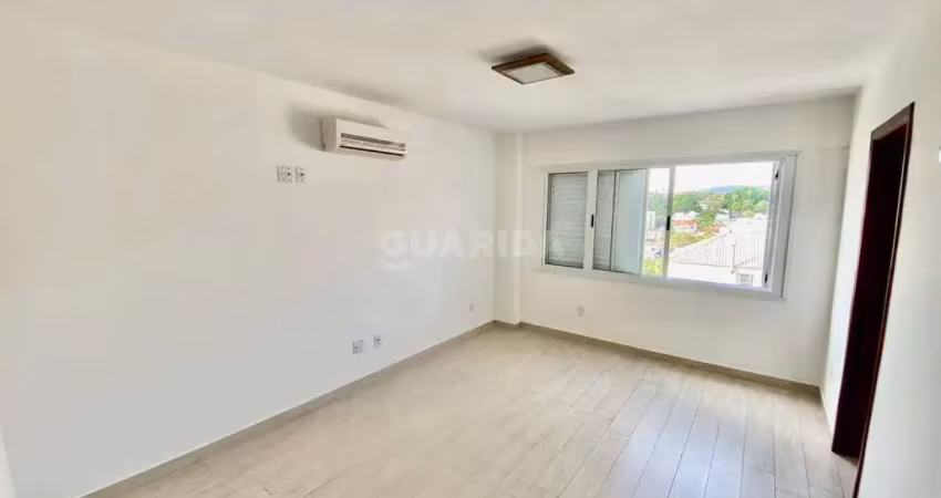 Apartamento jk, no bairro partenon, com ar condicionado, andar alto!