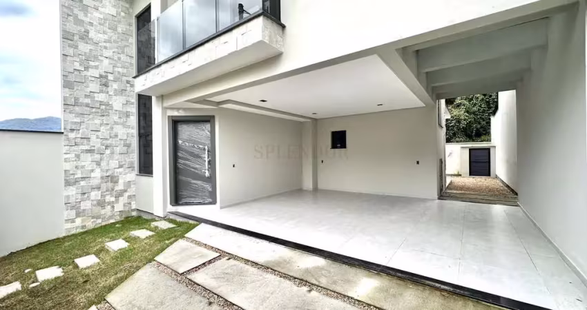 Casa à venda com 3 dormitórios (1 suíte) em região nobre de indaial/sc