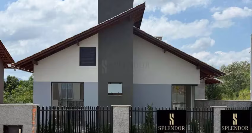 A casa mais linda que eu encontrei nesse segmento de valor. Casa nova à venda co