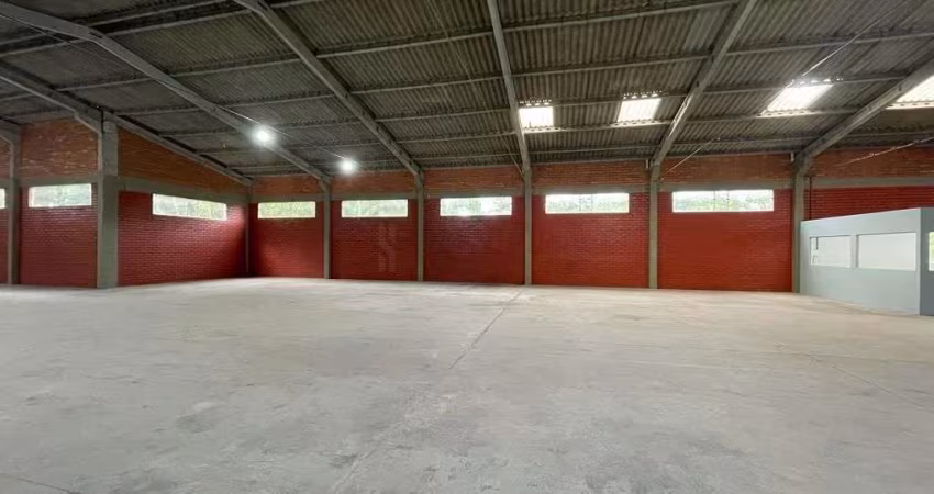 Galpão com 2.500 m2 em região industrial, disponível para locação na cidade de I