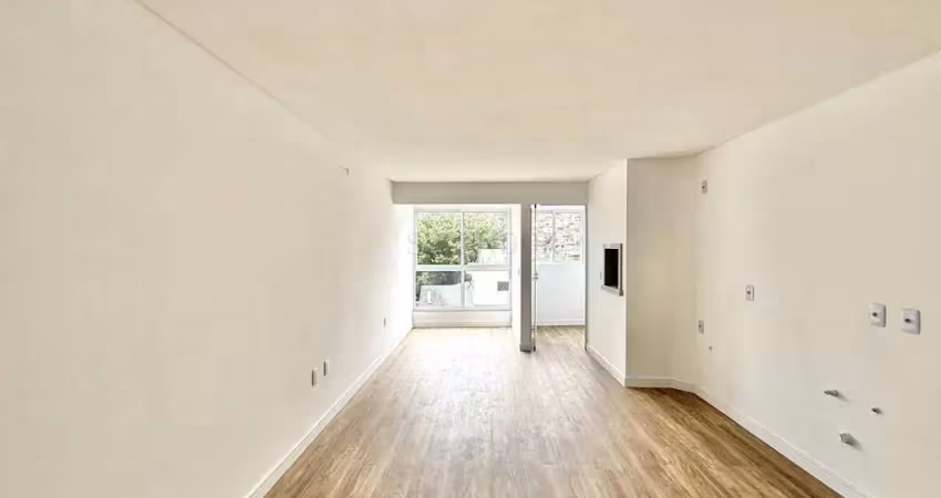 Apartamento novo com 2 suítes + 1 dormitório e 2 vagas à venda no bairro da fort