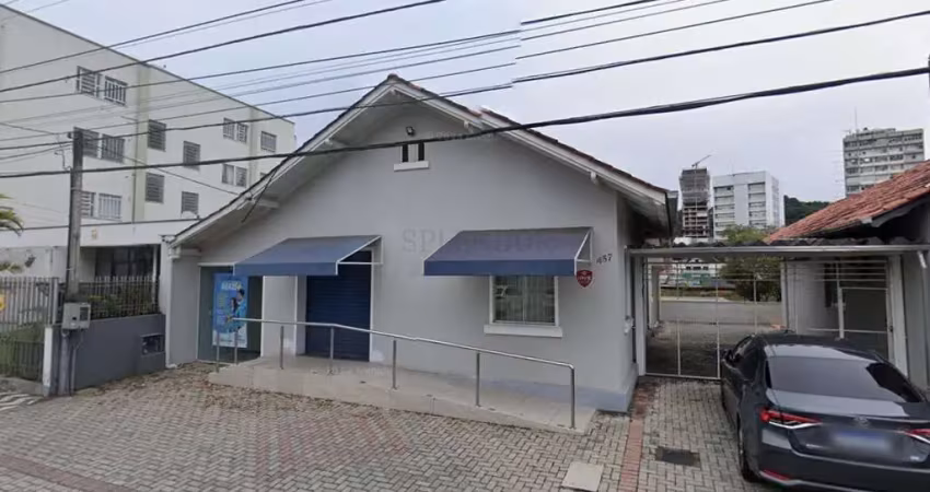 Casa comercial no ponta aguda com 140m² e 5 vagas de garagem