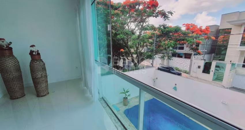 Casa 04 dormitórios locação anual Praia dos Amores Balneário Camboriú