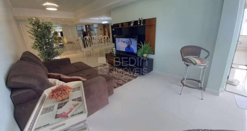 Apartamento 03 dormitórios locação anual quadra mar Balneário Camboriú
