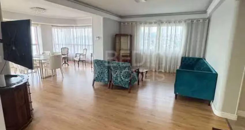 Apartamento com 3 quartos para alugar na Avenida Atlântica, 2350, Centro, Balneário Camboriú